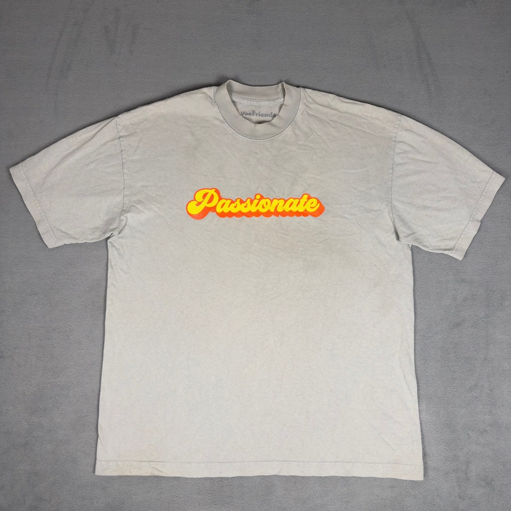 VeeFriends Passionate Parrot Graphic‎ T-Shirt Mens Tan Made in USA L